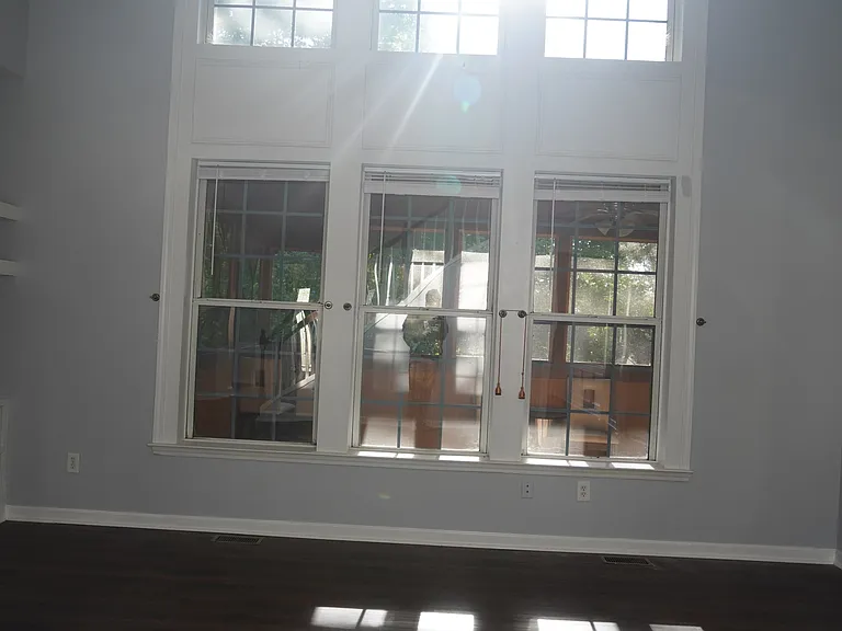 Elmendorf Ln NW — Photo 12