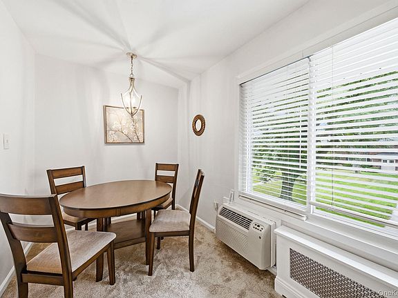 5th image of 172 Edmunton #D 8