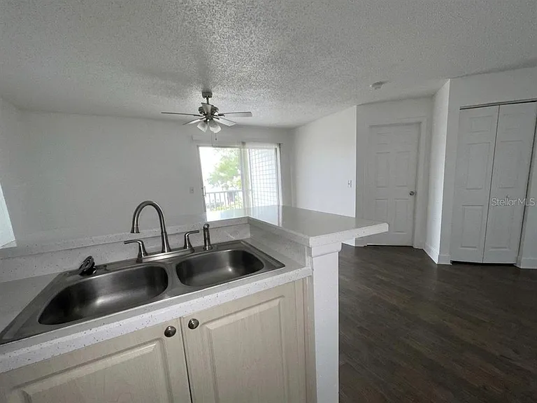 1218 Bermuda Lakes Ln #203 — Photo 20