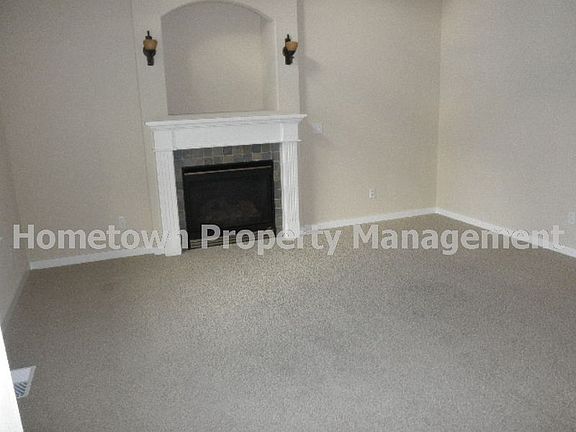 4th image of 612 Miter Dr NW