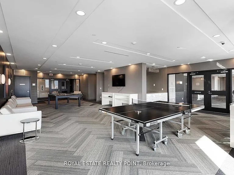 51 E Liberty St #2106 — Photo 6
