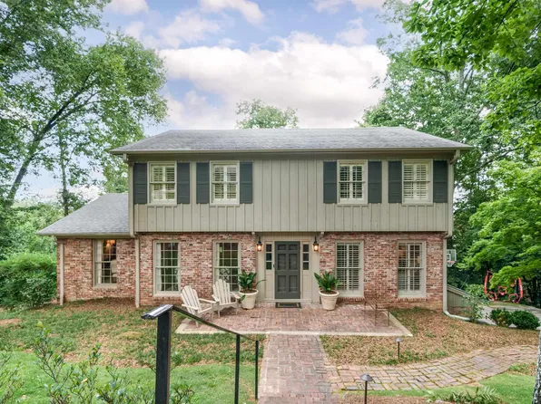 3017 Westmoreland Dr, Mountain Brook, AL 35223