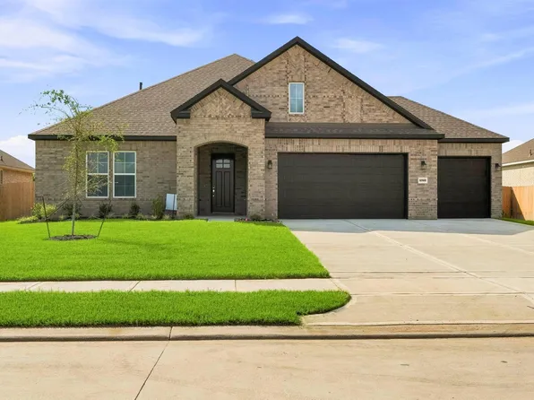 12102 Old Fashion Cir, Mont Belvieu, TX 77535