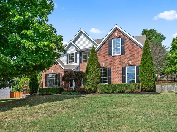 387 Dandridge Dr, Franklin, TN 37067
