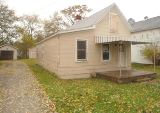 1st image of 1224 W 8th St