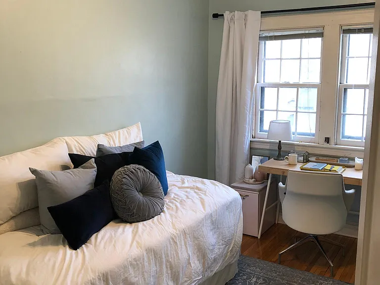 417 Lyon St NE #4 — Photo 7