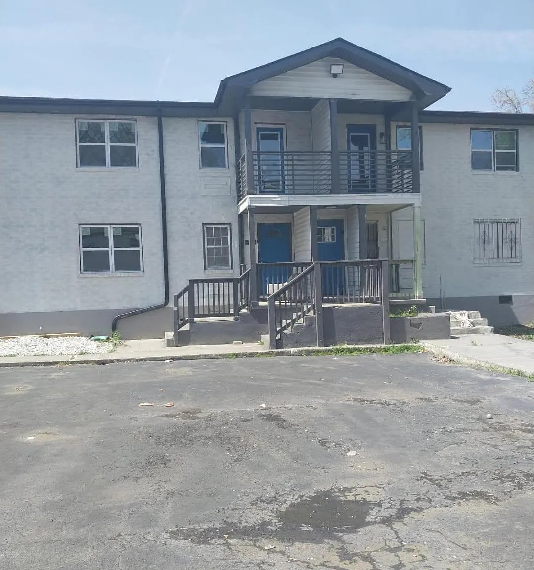 2 bed, 600 sqft, $1,250 — Photo 1