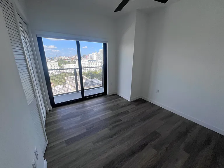 1100 N Miami Ave #C — Photo 3