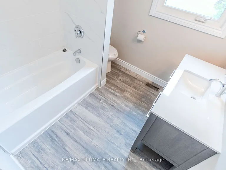 321 Warrington Rd — Photo 32