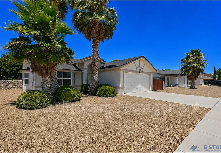 804 Margarita St — Photo 2