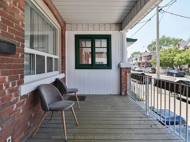 39 Lappin Ave #UPPER — Photo 8