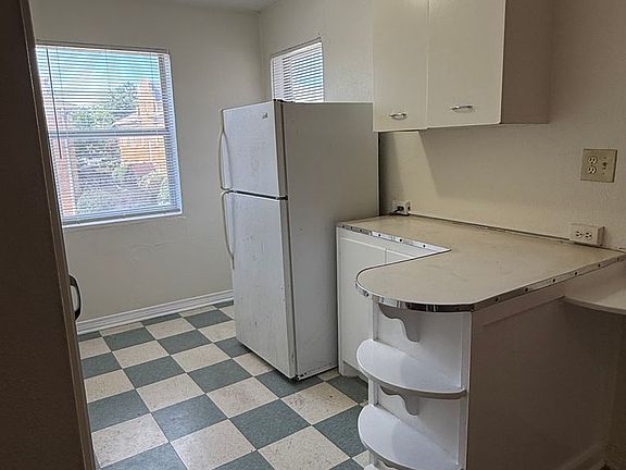 3rd image of 1744 NW 17th St #18