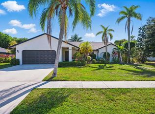 2725 Yarmouth Dr, Wellington, FL 33414