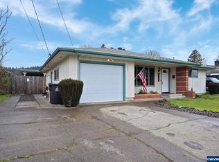 1625 Hiatt St, Lebanon, OR 97355