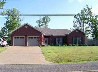 958 Marion Anderson Rd, Hot Springs, AR 71913