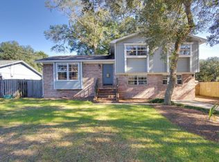 920 Juniper Ave, Niceville, FL 32578