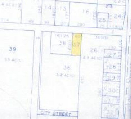 2nd image of 808 W 1st St