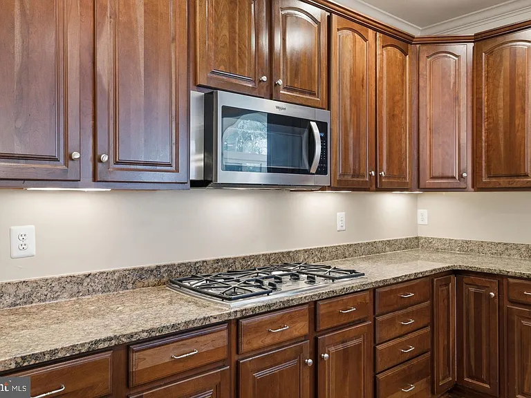 14140 Seneca Rd — Photo 52