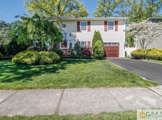 21 Sharon Ct, Colonia, NJ 07067