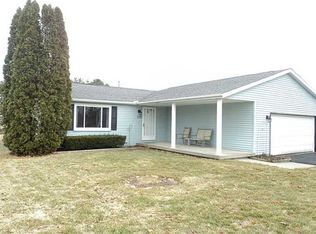 1200 Oriole Dr, Bowling Green, OH 43402