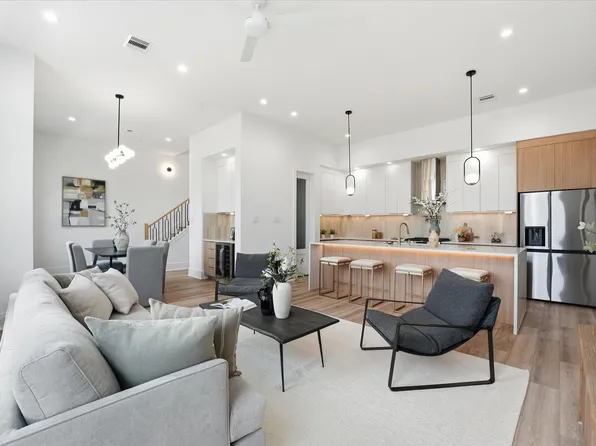 1517 McKee St, Houston, TX 77009