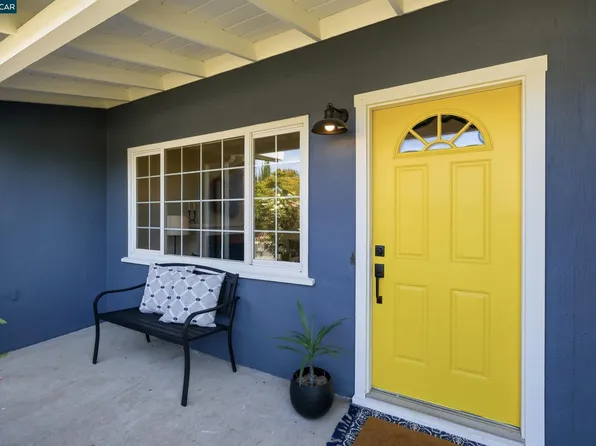 77 Cleopatra Dr, Pleasant Hill, CA 94523