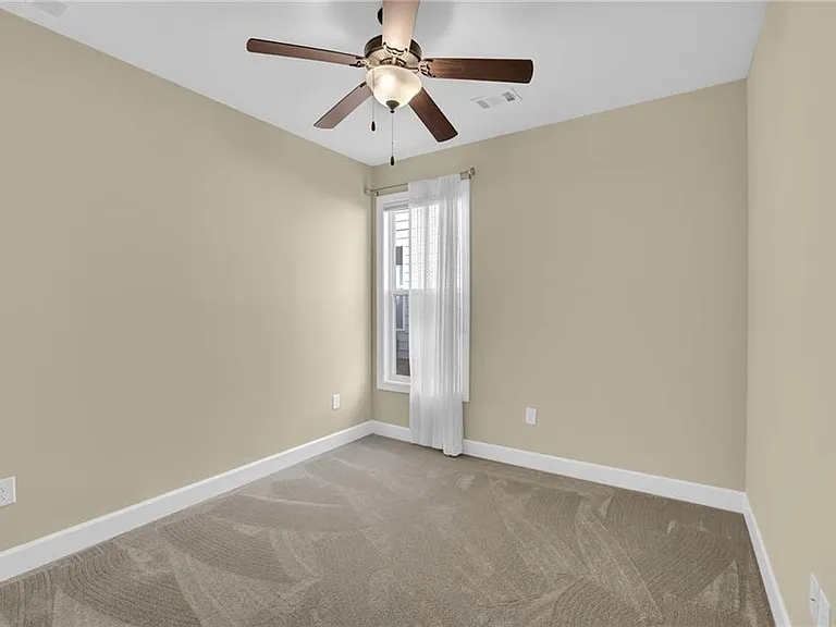 3708 Majestic Oak Dr — Photo 20