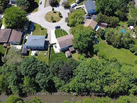 2nd image of 40 Culver Ct