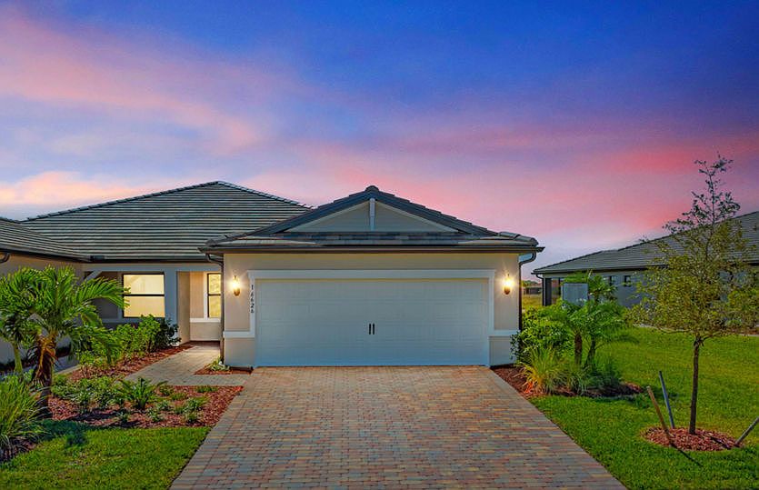 Welcoming Ellenwood Exterior with Impact Glass