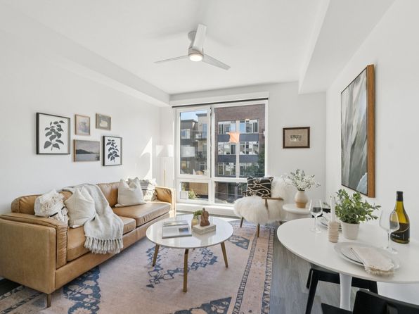 300 W Republican St #115