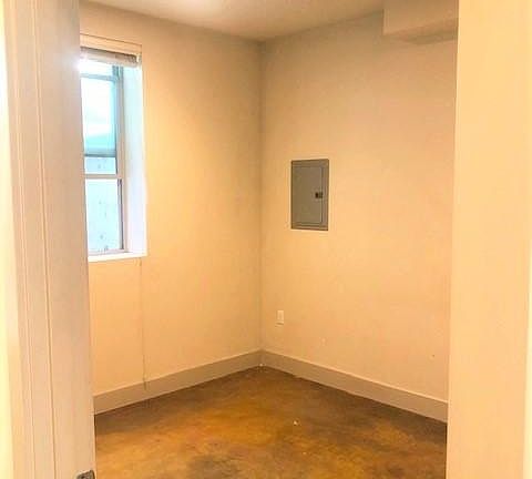 4th image of 2023 13th Ave W #302