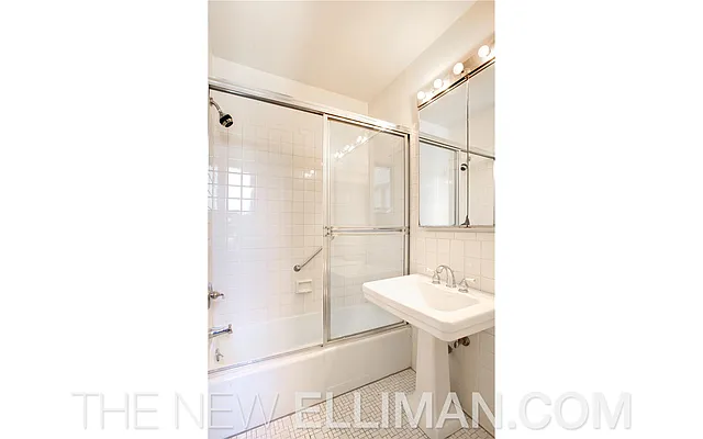 Rented by Douglas Elliman | media 15