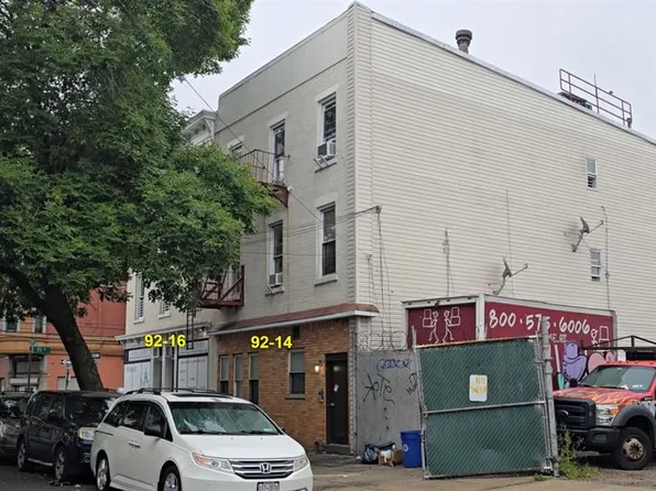 92-14 95th Avenue image 2 of 17