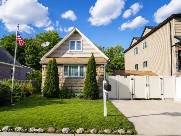 171 Burke Ave, Staten Island, NY 10314