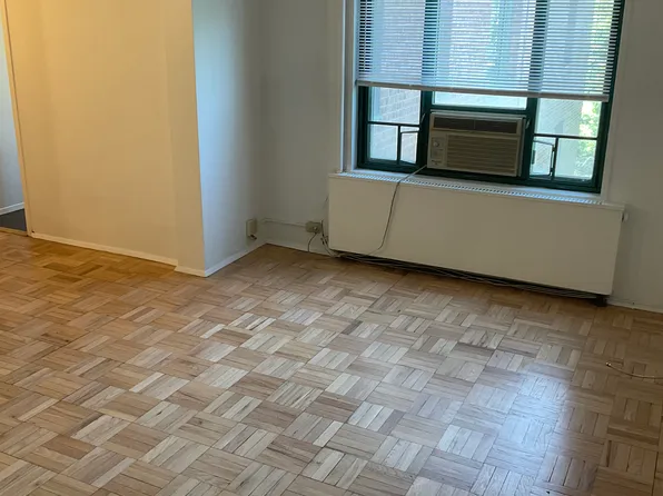 1594 Metropolitan Avenue 5G image 6 of 6