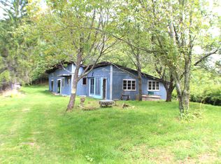 2402 Jacox Rd, Hillsboro, WV 24946