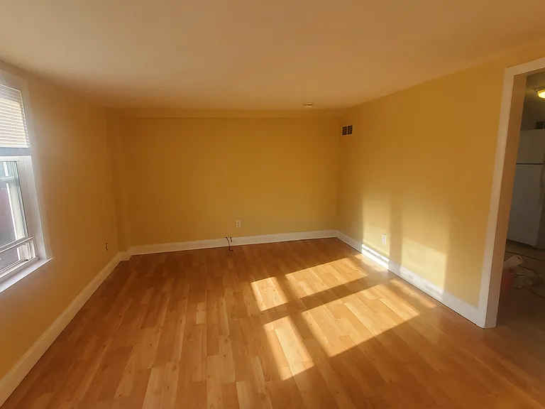 16 Park St #1 — Photo 1