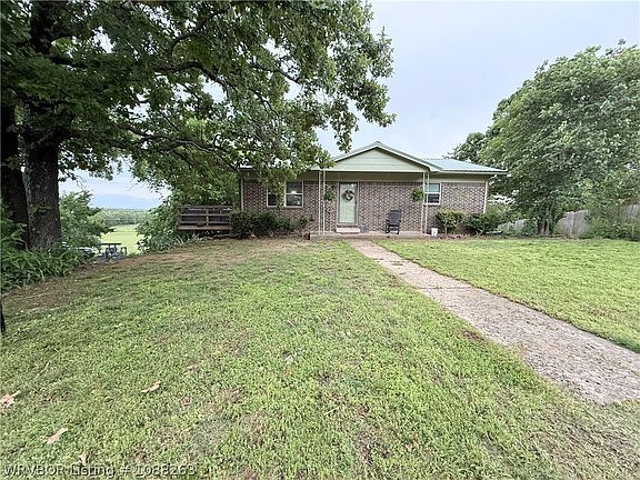 3rd image of 8811 Sebastian Ct