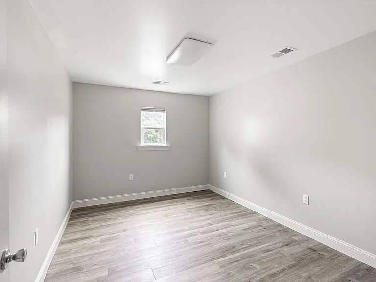 Flex Space - storage room, work-out room, office space