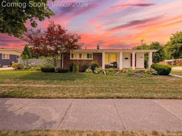 2681 Emeline St, Trenton, MI 48183