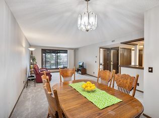 4710 58th Ave N APT 219, Crystal, MN 55429