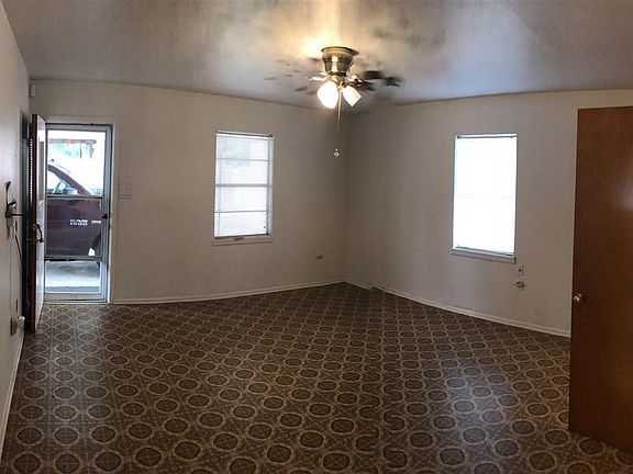 5th image of 1506 N Fulton St