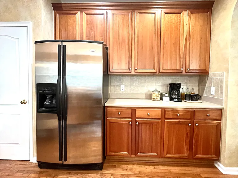 1105 Goldenview Ct — Photo 3