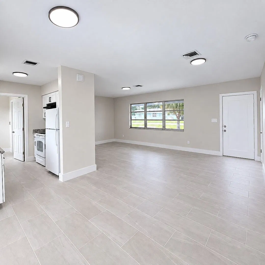 Charming & Updated 3 Bedroom, 2 Bathroom Home in Lehigh Acres! — Photo 3
