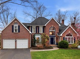 352 Sentry Ln, Wayne, PA 19087