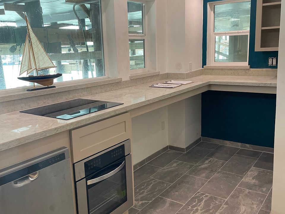 1st image of 713 N Yturria St #5