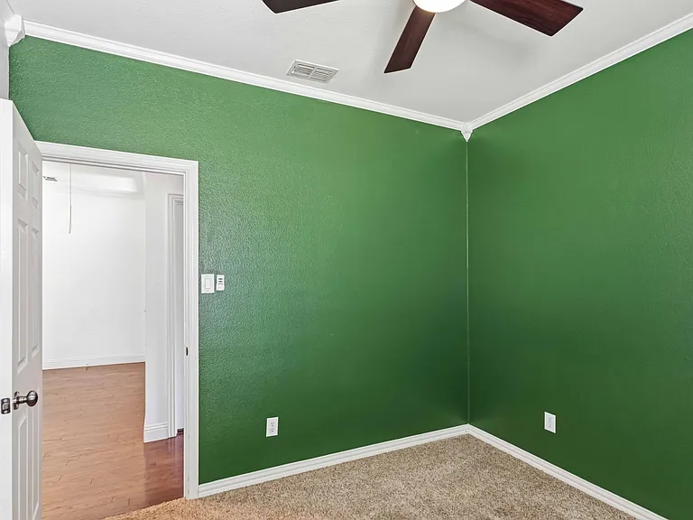 5918 Lafayette Dr — Photo 14