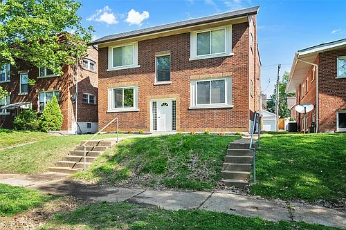 5303 Bancroft Ave #1W Photo 1