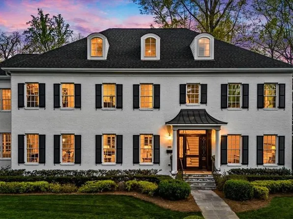 199 Country Club Dr, Greensboro, NC 27408