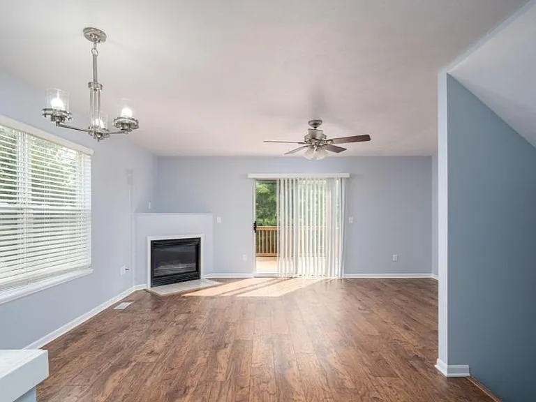 1030 Ada Place Dr SE — Photo 6
